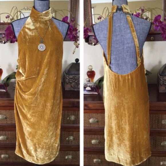 🆕Free People Tongue Tied Velvet Midi Dress. NWT - Picture 3 of 6